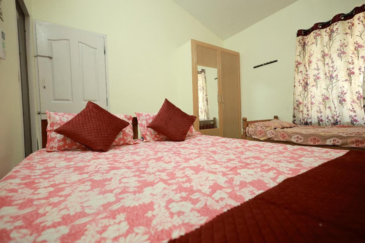 Toms Villa Along National Highway Thrissur At Nadathara ภายนอก รูปภาพ